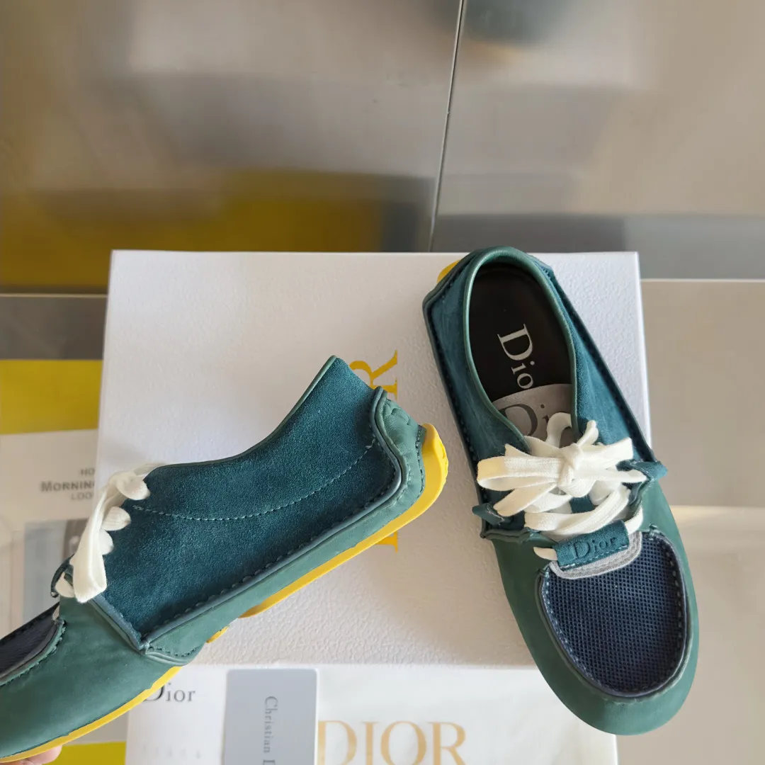 Men's shoes 💰640 Top version: Couple's Dior Roadie Series Catwalk Couple's Handmade Casual Sports Shoes Delivery Counter Exquisite Packaging🛍📦 ▪️Fabric: Original custom imported first-layer cowhide ▪️Inner lining: Original custom leather lining ▪️Sole: Original molded anti-slip rubber material ▪️Sole thickness: 2CM ▪️Size: Women's 35-40 / Men's 39-45